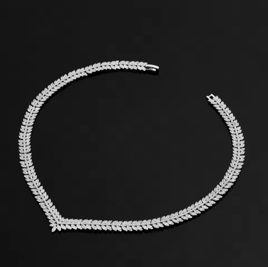 Royal V-Shape Silver Bridal Jewelry Set